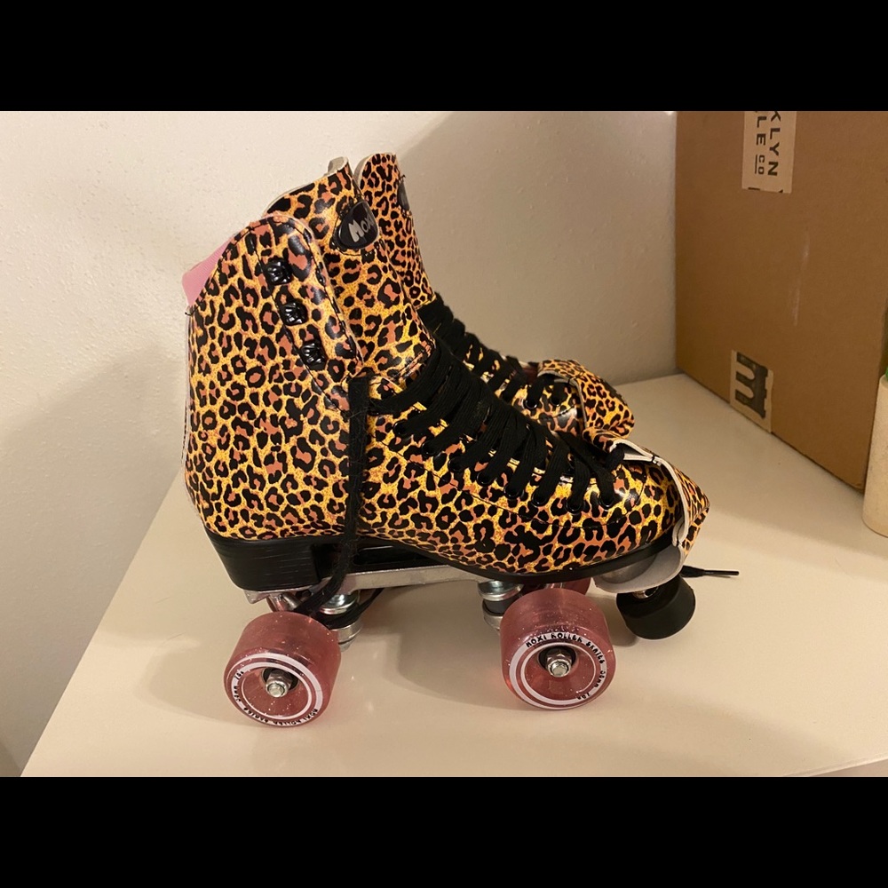 Moxi Leopard Skates
